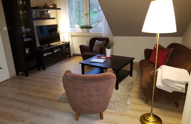 Acogedor apartamento de 2 habitaciones con WiFi y TV en cada habitación. Para hasta 5 personas