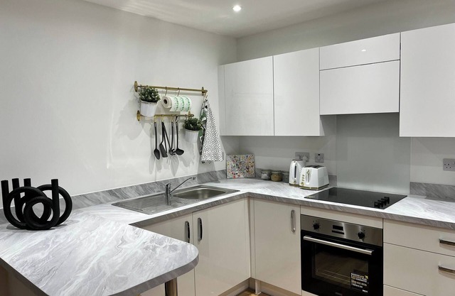 Cozy 2-Bed Apartment in Grays