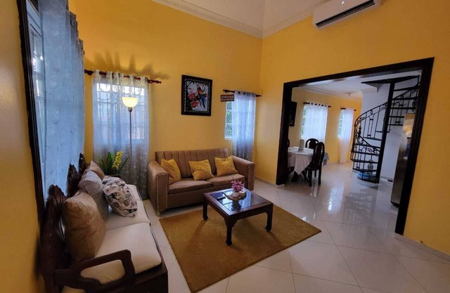 Cozy 2-bedroom apartment with AC and WiFi in lovely Puerto Plata with picuzzi