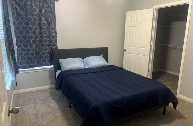 Cozy 2-bedroom apartment in marvelous Gallatin with WiFi, AC