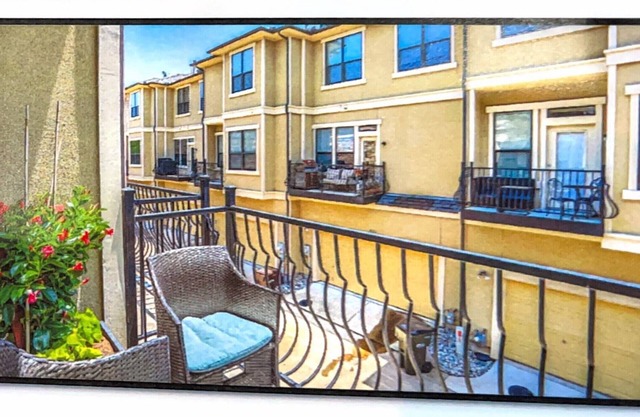 Cozy 2-bedroom condo in welcoming Plano with AC, WiFi