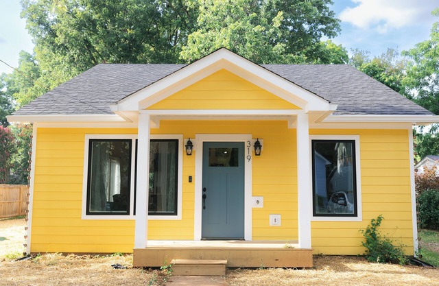 Cozy 2-bedroom house in enchanting Murfreesboro with WiFi, AC