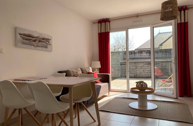 Casa encantadora con terraza, jardín, WIFI cerca de las playas, ERDEVEN