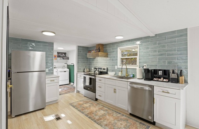 Cozy 3BR Home Near Paris Mtn & Downtown, Pets OK
