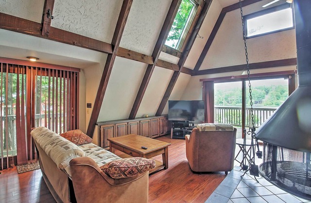 Cozy A-Frame Center Barnstead House en Locke Lake!
