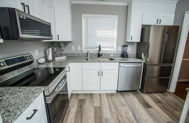 Cozy and centrally-located stay in Charlotte.