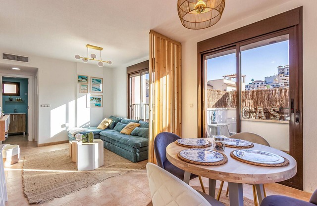 Acogedor apartamento en águilas con.