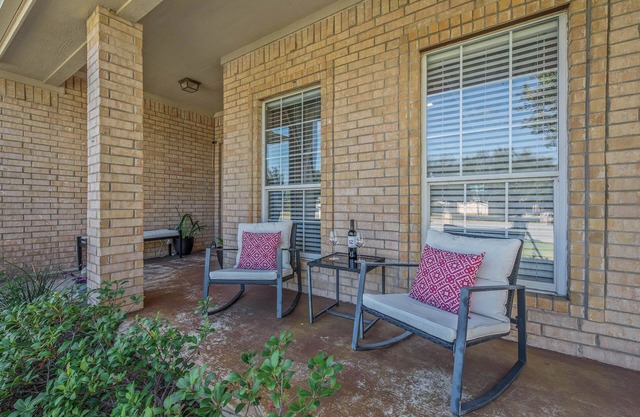 Cozy Back Porch & 🔥Fire Pit, Full Kitchen, Near A&M❤️