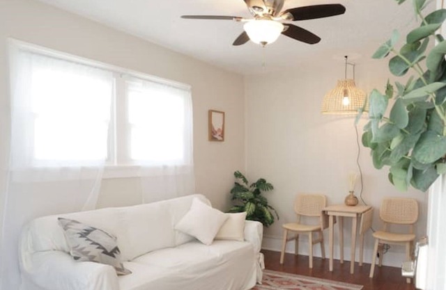Cozy Boho Bungalo w. Full Bath & King Bed