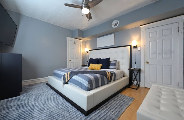Cozy Centrally Located Apartment Near all Major Attractions
