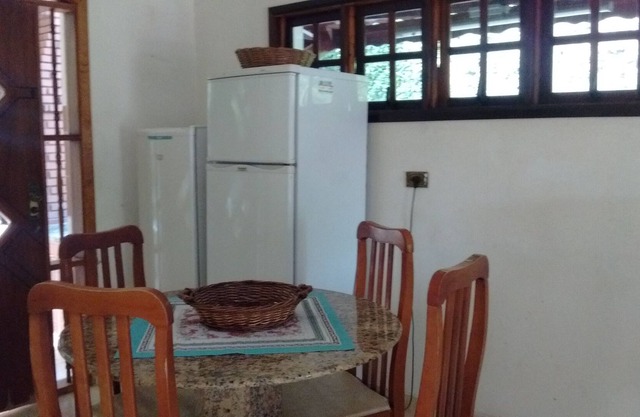 Acogedora chacara con piscina ambiente familiar - Guararema.