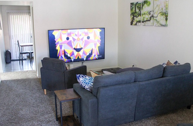 Cozy close to everything place!!