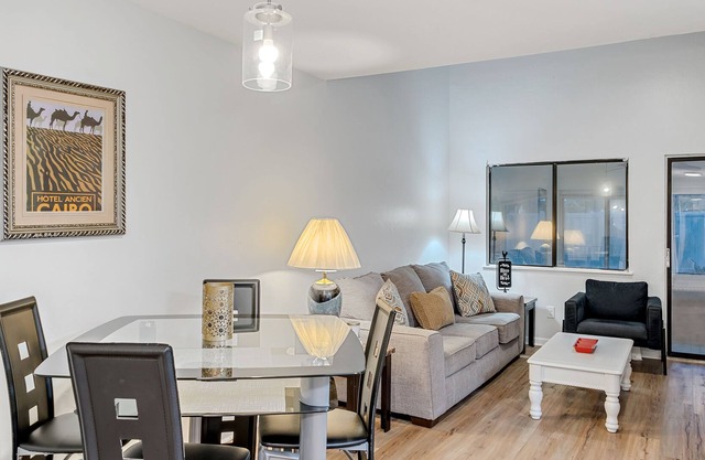 Cozy Coastal 3BR Townhome by the Beach