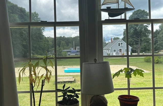 Cozy, Compact Farmhouse Apartment in West Kennebunk