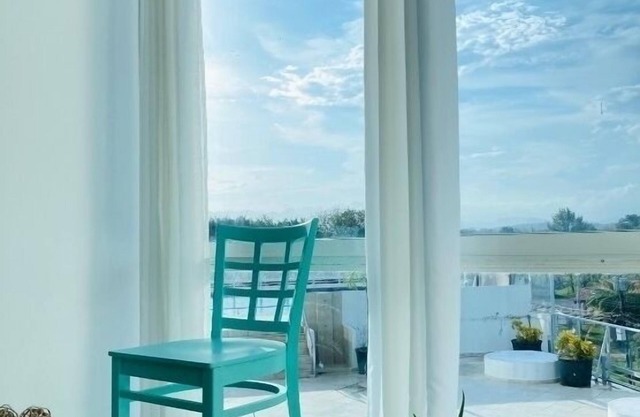 Acogedor Condo con piscina en Playa Coronado