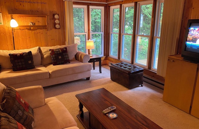 Cozy cottage in Sauble Beach - Steps to beach