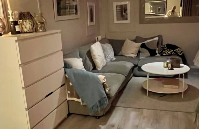 Cozy family home with open space. Only 15-20min into the city.