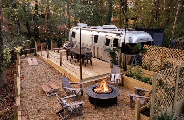 Cozy Lakefront Airstream w/ Private Deck & Firepit - Sleeps 6