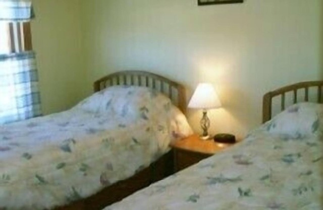 Acogedora casa frente al lago en el lago Seneca