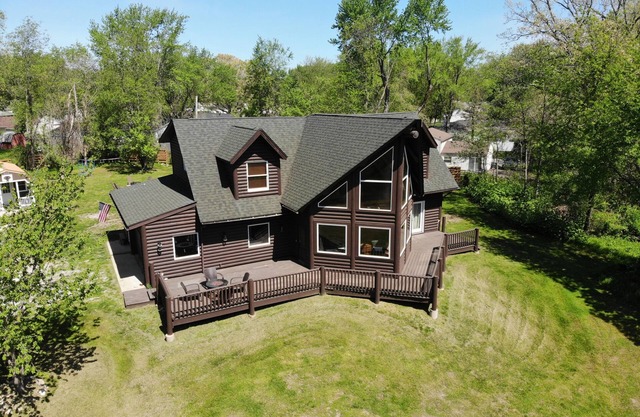Cozy Log Cabin Near Indiana Dunes & Lake Michigan!