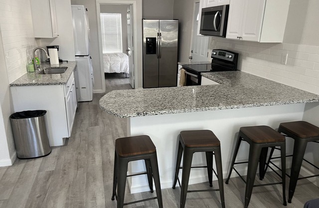 Cozy New Remodel 3/1 Neat downtown Fort Woth