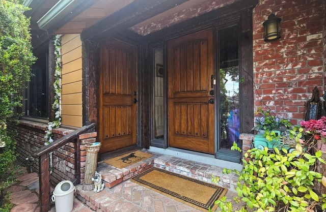 Cozy relaxing home No pet fees