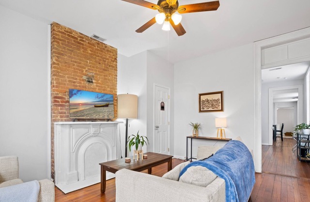 Cozy Smoketown 2BR/1BA with Fire Pit & Grill.
