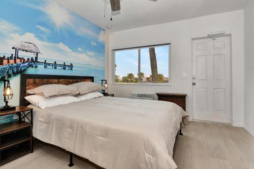 Cozy Studio Suite Near Beach W Kitchenette #5
