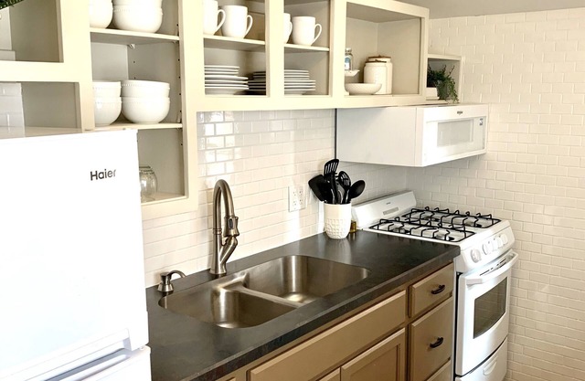 Cozy Townhome In The Heart Of Reading City