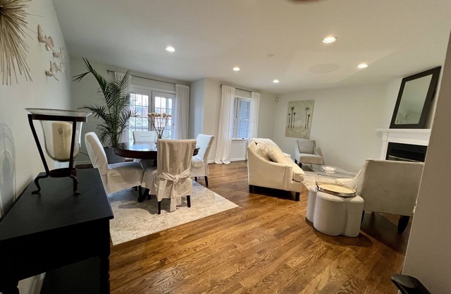 Cozy Townhome on Harrods Creek in Prospect, Kentucky