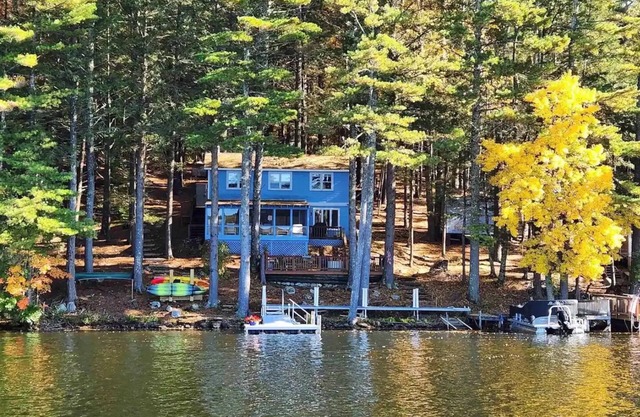 Cozy Waterfront Cottage!!