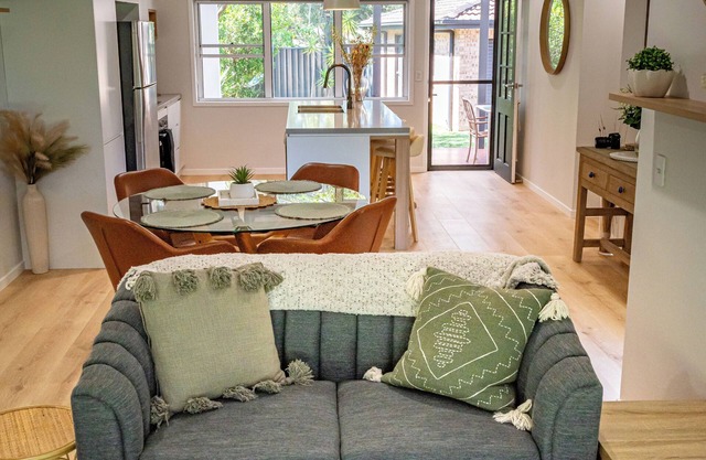 CozyDayz-Your next coastal stay 3-bedroom house in charming Shellharbour