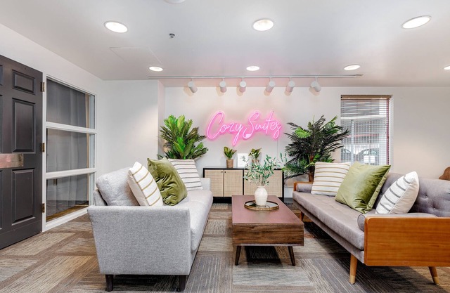 CozySuites Central West End