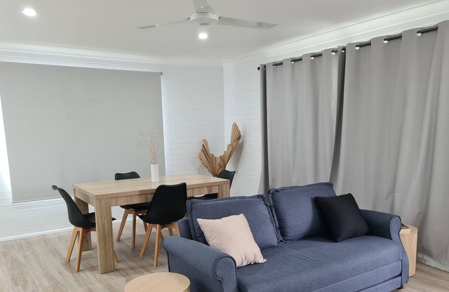 Cozzy Beach Home only minutes from the ocean