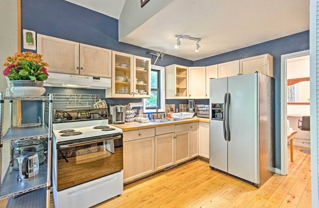 ¡NUEVO! Creekside Weaverville Home-16 Mi a Asheville