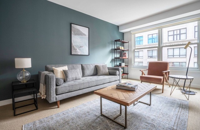 Crisp Penn Quarter 1BR w/ Gym, Pool, Doorman, nr. Metro, by Blueground