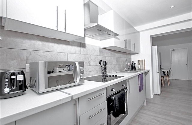 Croydon City Centre Luxurious Double Room With En-suite 4
