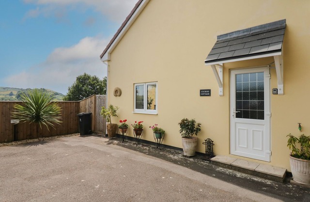Cuckoo Cottage, BRIDPORT