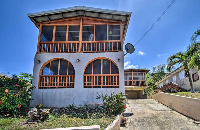 ¡NUEVO! Culebra Apt-200 Ft Desde Ensenada Honda Bay!