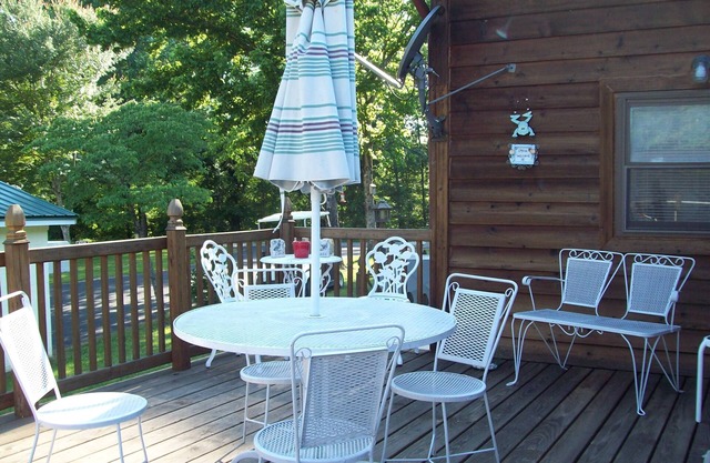 Cabaña rústica linda, 1 Br; A la vista del hermoso Lago Kentucky