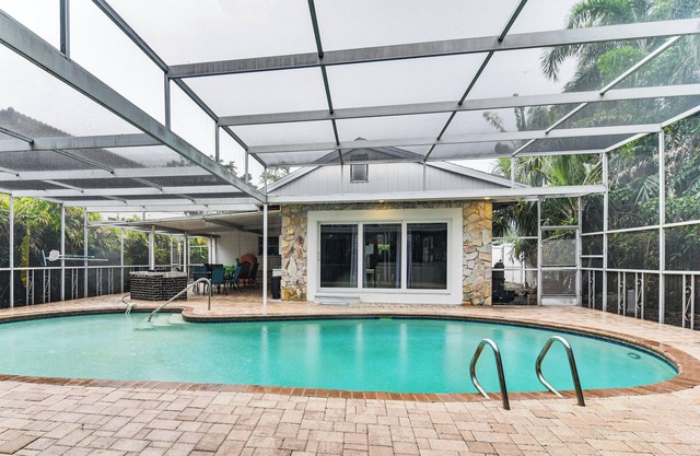Davis Island Home w/ Lanai: 3 Mi to Downtown Tampa
