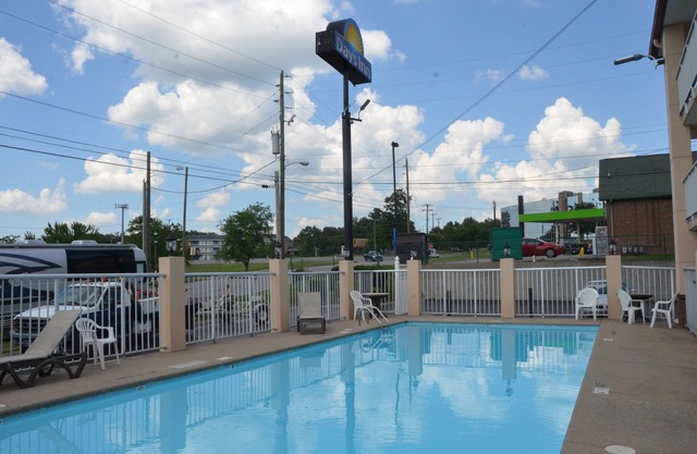 Days Inn by Wyndham Nashville Airport