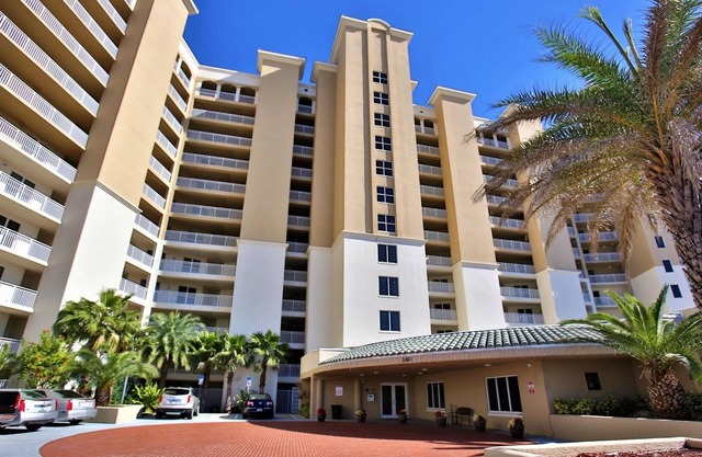 Daytona Beach Luxury 3bed 3bath beachfront family condo.