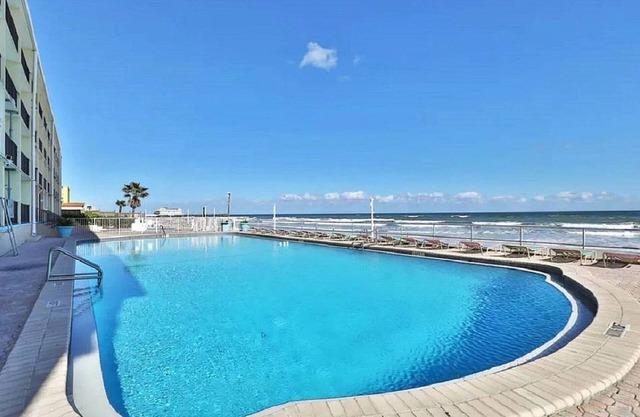 Daytona Inn Studios