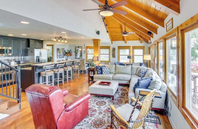 Deck & Game Room: Blue Ridge Mountain Home!