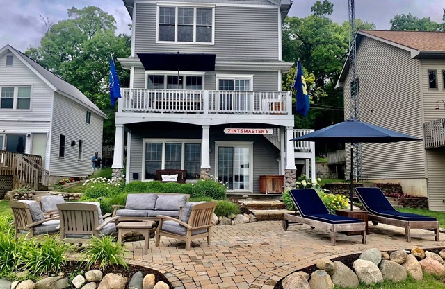 Encantadora casa frente al lago en Crooked Lake