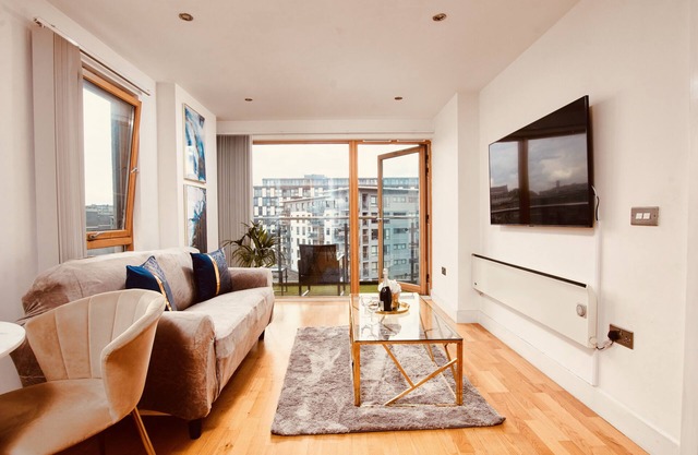 Deluxe City Centre Apt Balcony View Free Parking