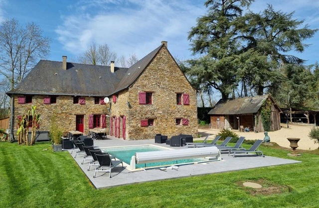 Chateau / Country House
