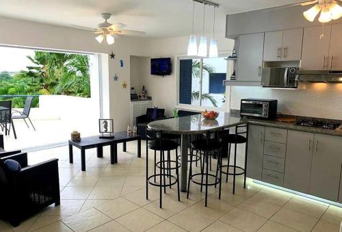 Departamento en Club Casa Blanca, Same, Ecuador