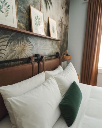 Desert Mirage 2BR Patio & Free Parking